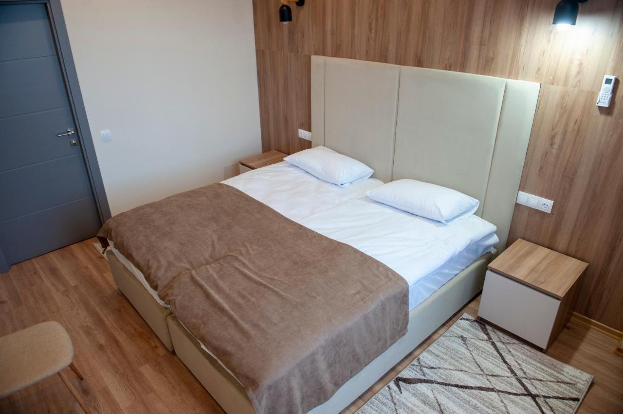 Lotus Hotel 基希讷乌 外观 照片