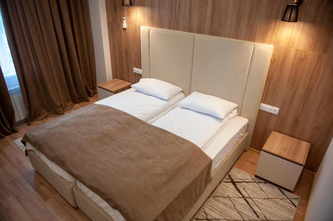 Lotus Hotel 基希讷乌 外观 照片